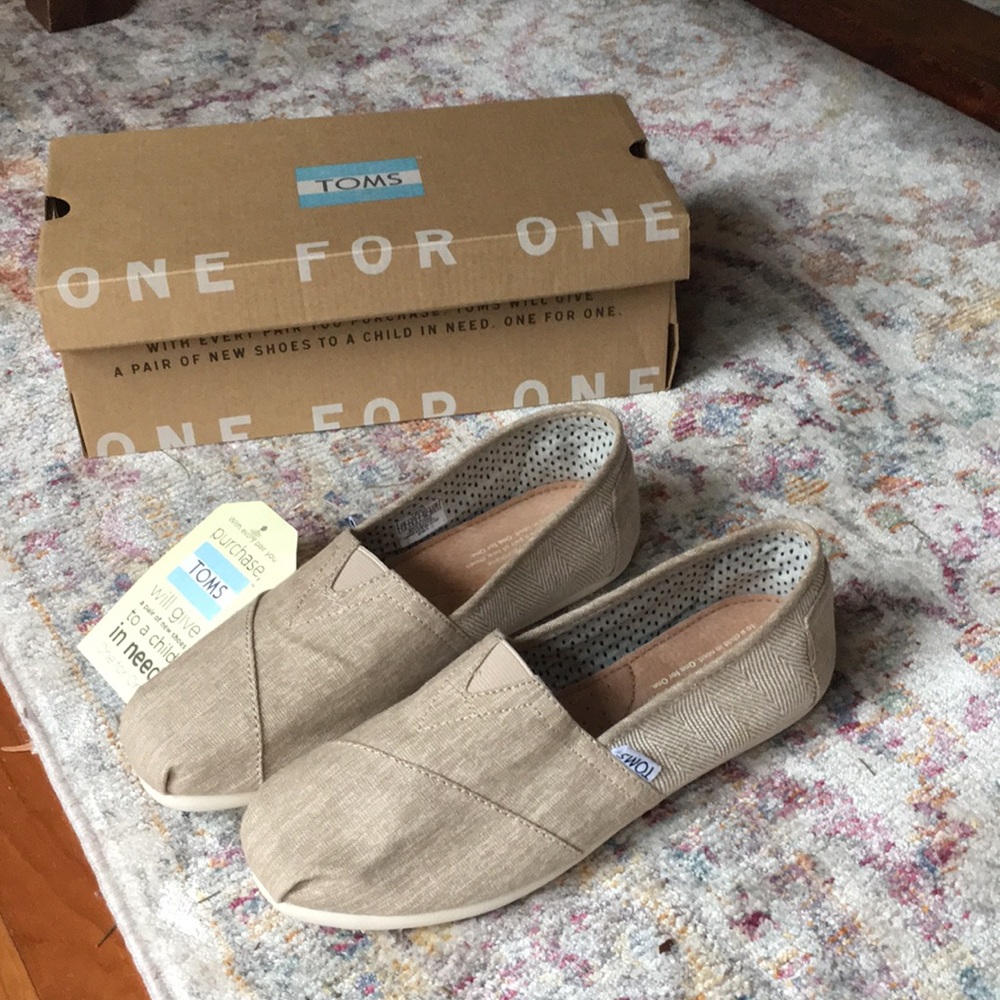 Toms classic women’s 7.5 natural texture blocked